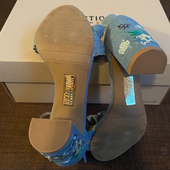 Kenneth Cole Reaction Blue Denim Block Heels - Picture 12 of 15